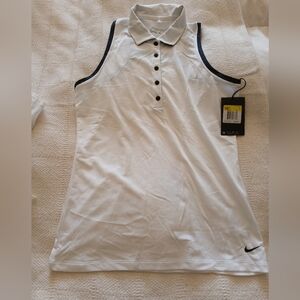 Nwt. Nike golf ,dry fit t-shirt with collar